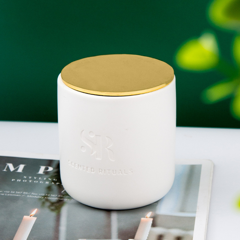M&Scent Costom Logo Cheap Ceramic Jars with Wooden Lids Candle, Coconut Wax Luxury Candles