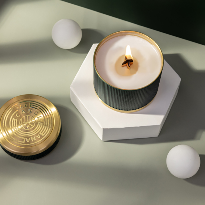 Luxury Customised  Private Label Citta Labeled Wooden Wick Scented Soy Wax Candles With Dried Flowers
