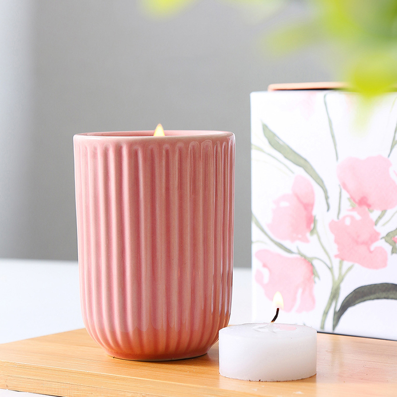 Wholesale Luxury High Quality Customised Private Label Colored Ceramic Soy Wax Woodwick Scented Candles In Bulk