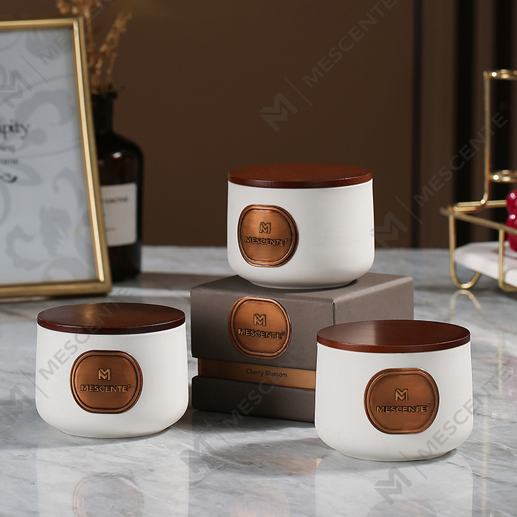 M&Scent private label ceramic custom scented coconut wax candle gift sets