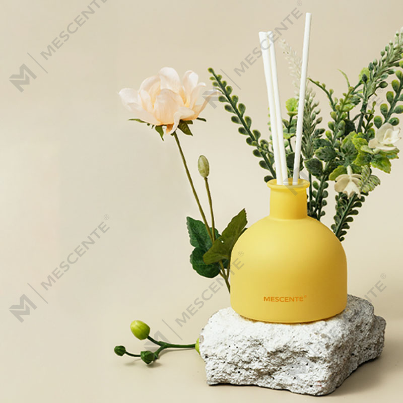 M&Scent hotsale luxury fragrance aroma essential oil reed diffuser with rattan sticks