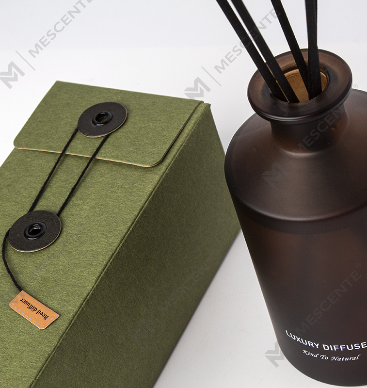 M&Scent Custom Luxury Frosted Glass Bottle Home Essential Oil Reed Diffuser