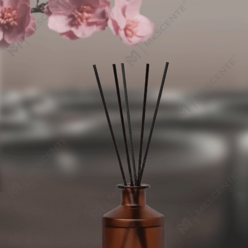 M&Scent Custom Luxury Frosted Glass Bottle Home Essential Oil Reed Diffuser