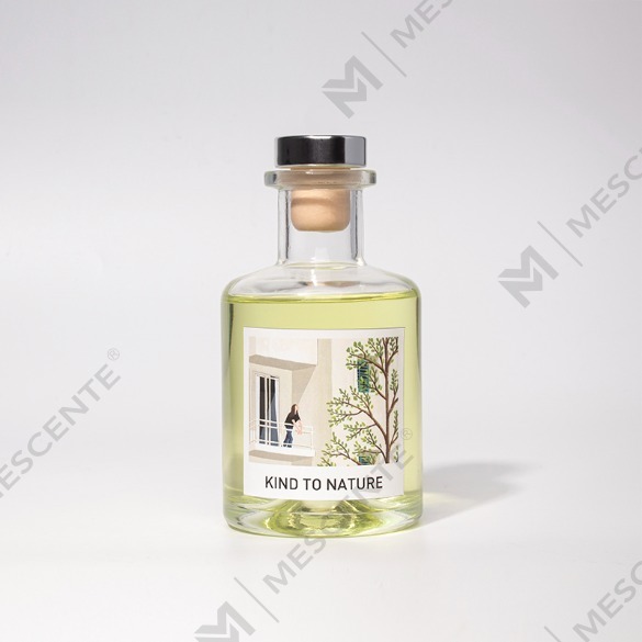 M&Scent Luxury 200ml Customized White Bottle Wooden Sticks Reed Diffuser with Box