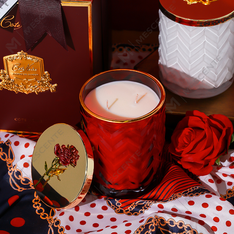 M&Scent Wholesales Custom Private Label Container Aromatherapy Scented Fragrance Aroma Soy Candles With Crystals