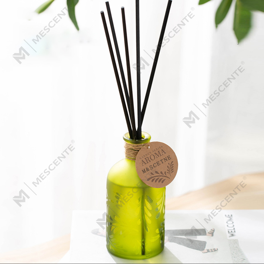 M&Scent Luxury Custom Private Label Glass Bottle Flower Liquid Reed Diffuser With Gift Box