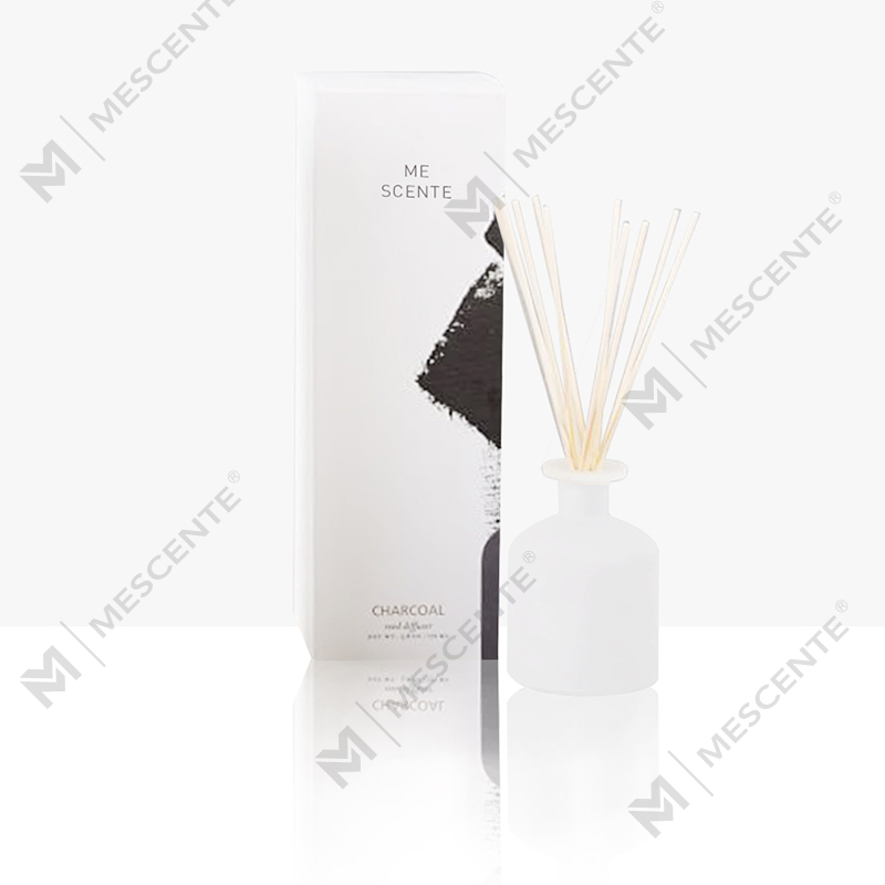 Mescente Luxury 180ml Customised Glass Bottle Essential Oil Reed Diffuser For Hotels