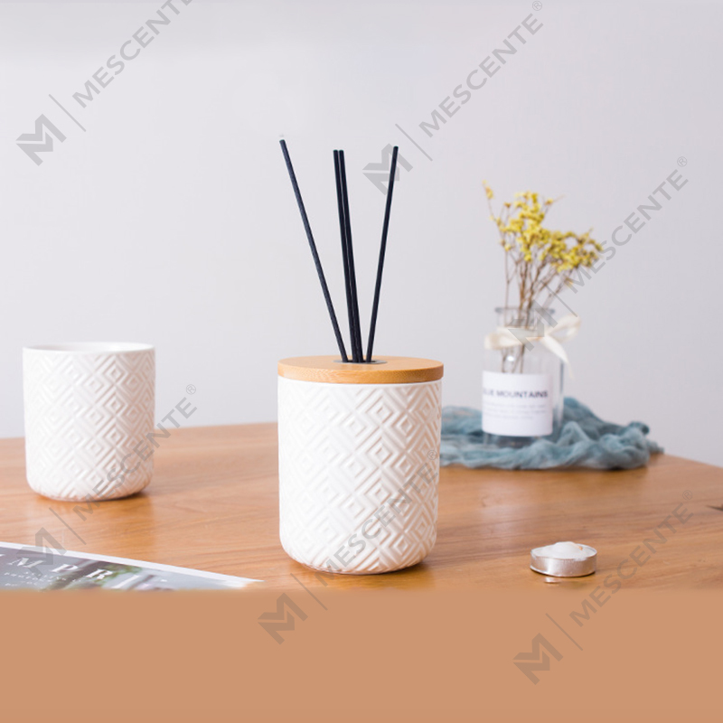 M&Scent 100ml 200 ml Round Ceramic Aroma Decorative Glass Bottle Reed Diffuser