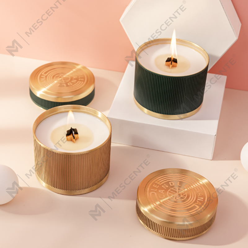 Luxury Customised  Private Label Citta Labeled Wooden Wick Scented Soy Wax Candles With Dried Flowers