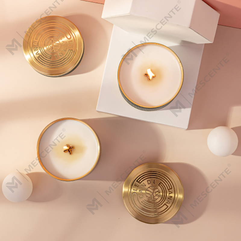 Luxury Customised  Private Label Citta Labeled Wooden Wick Scented Soy Wax Candles With Dried Flowers
