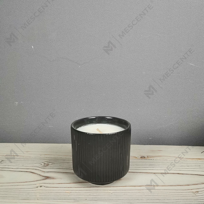M&Scent Wholesale Luxury Ceramic Empty Square Matte Black Unique Amber Candle Jars With Wooden Lids