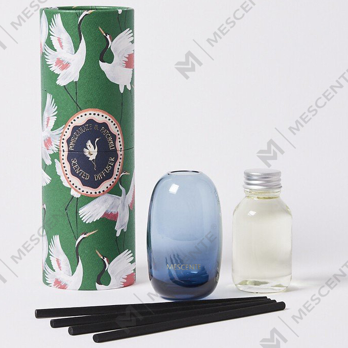 Luxury 100ml 200ml 500ml Diamond Round Bottles Loris Sola Flowers Amber Crystal Eyfel Perfume Reed Diffuser Oil