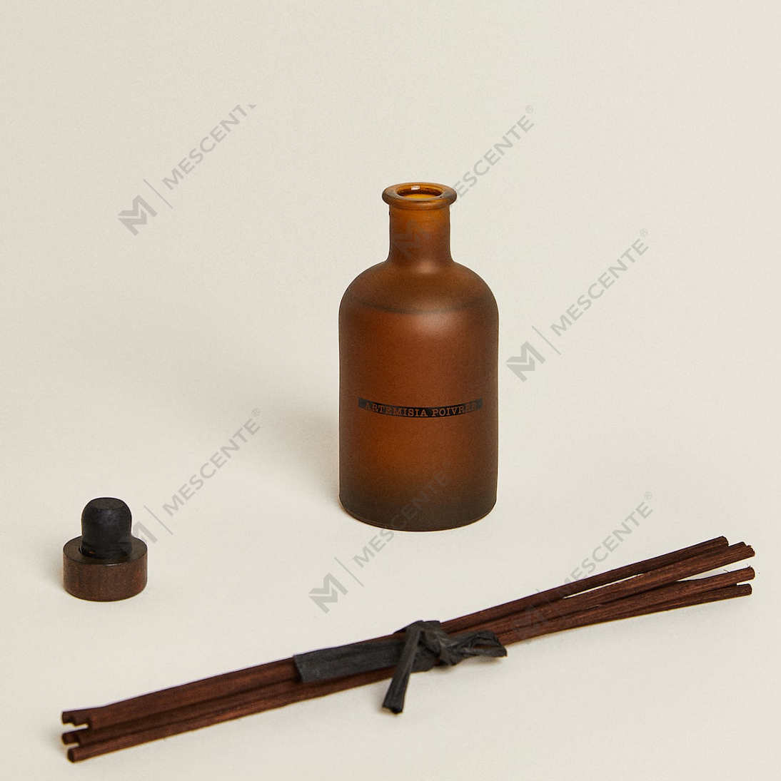 Luxury Large Black Frosted Bottle 50ml 300ml Dried Flower Floral Aroma Essential Oil Reed Diffuser Oil Set Bulk